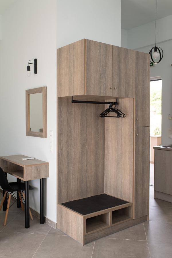Loggos Apartments Лонгос Екстериор снимка
